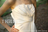 Load image into Gallery viewer, wedding dress (w025)